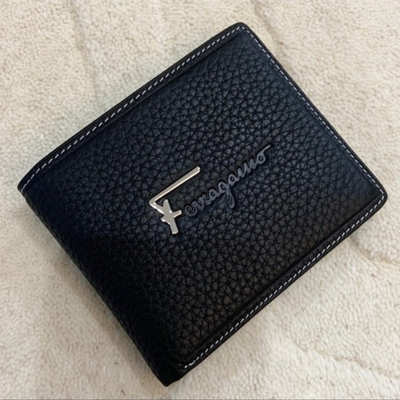 SALVATORE FERRAGMO Other - SALVATORE FERRAGAMO TEXTURED LEATHER BIFOLD WALLET with Silvertone LOGO